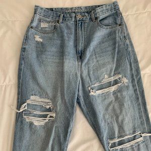 AE Curvy Mom Jean High Rise Light Wash